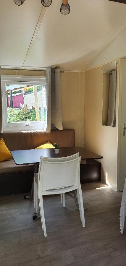 Mobil Home Climatise 6 Personnes La Roque-d'Antheron Exterior foto